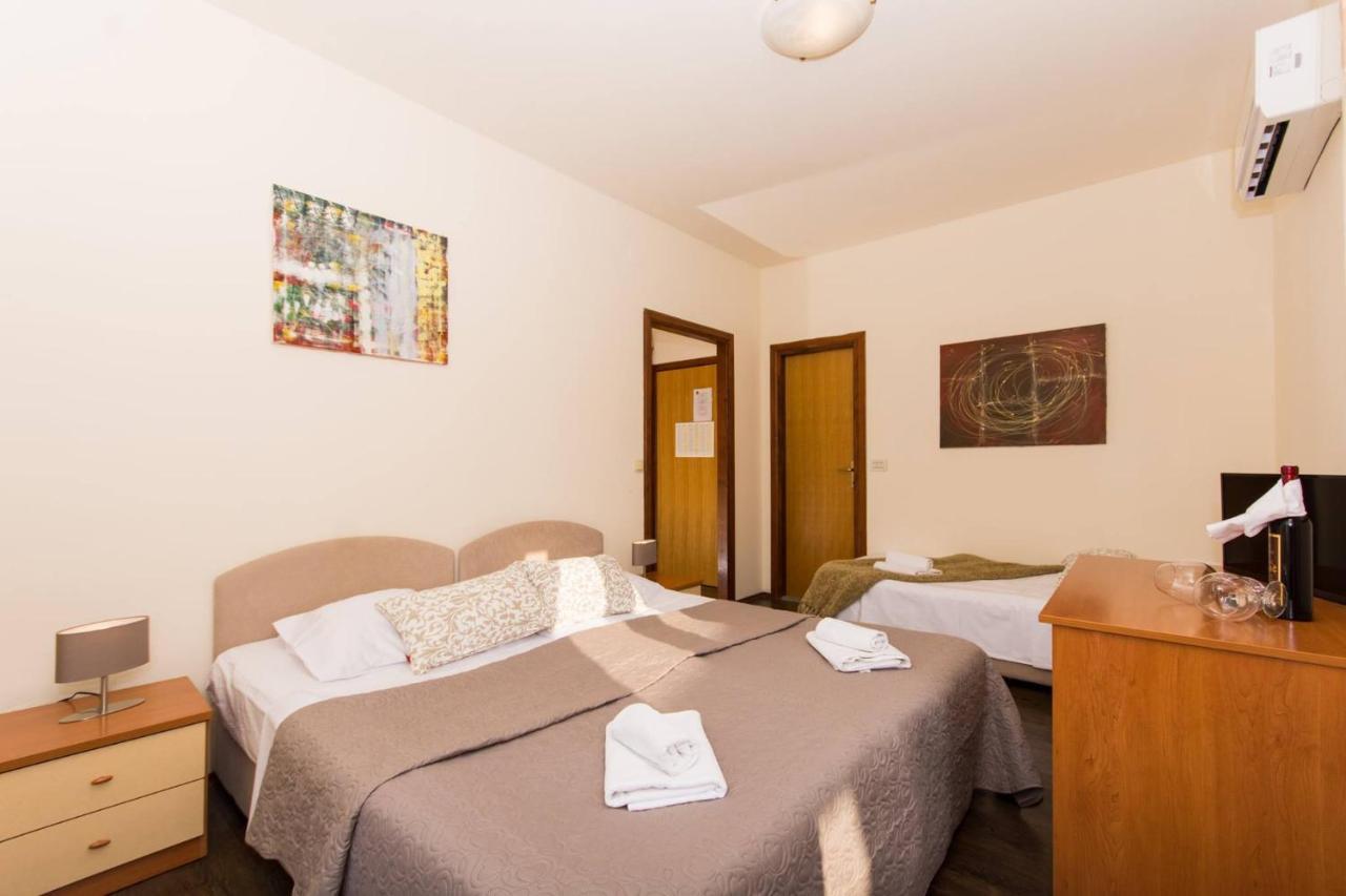 Bed and Breakfast Vila Liza Trogir Exteriér fotografie
